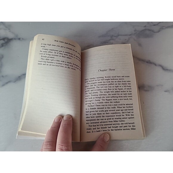 With Valor And Devotion By Charlotte Maclay Paperback - Picture 6 of 10